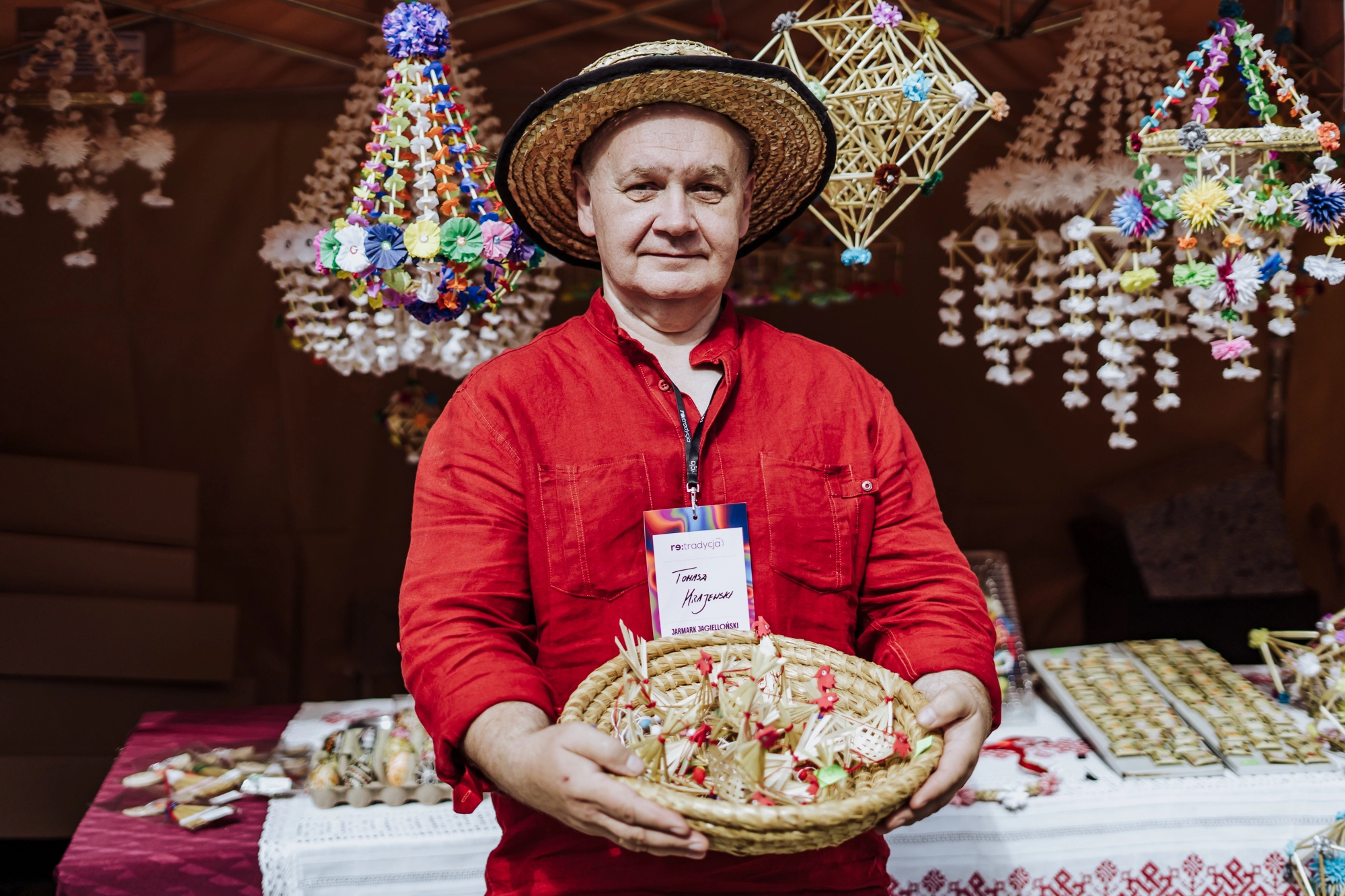 Portret twórcy. Mężczyzna w słomianym kapeluszu 