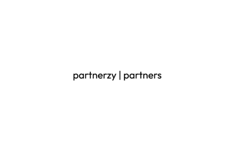napis: partnerzy / partners